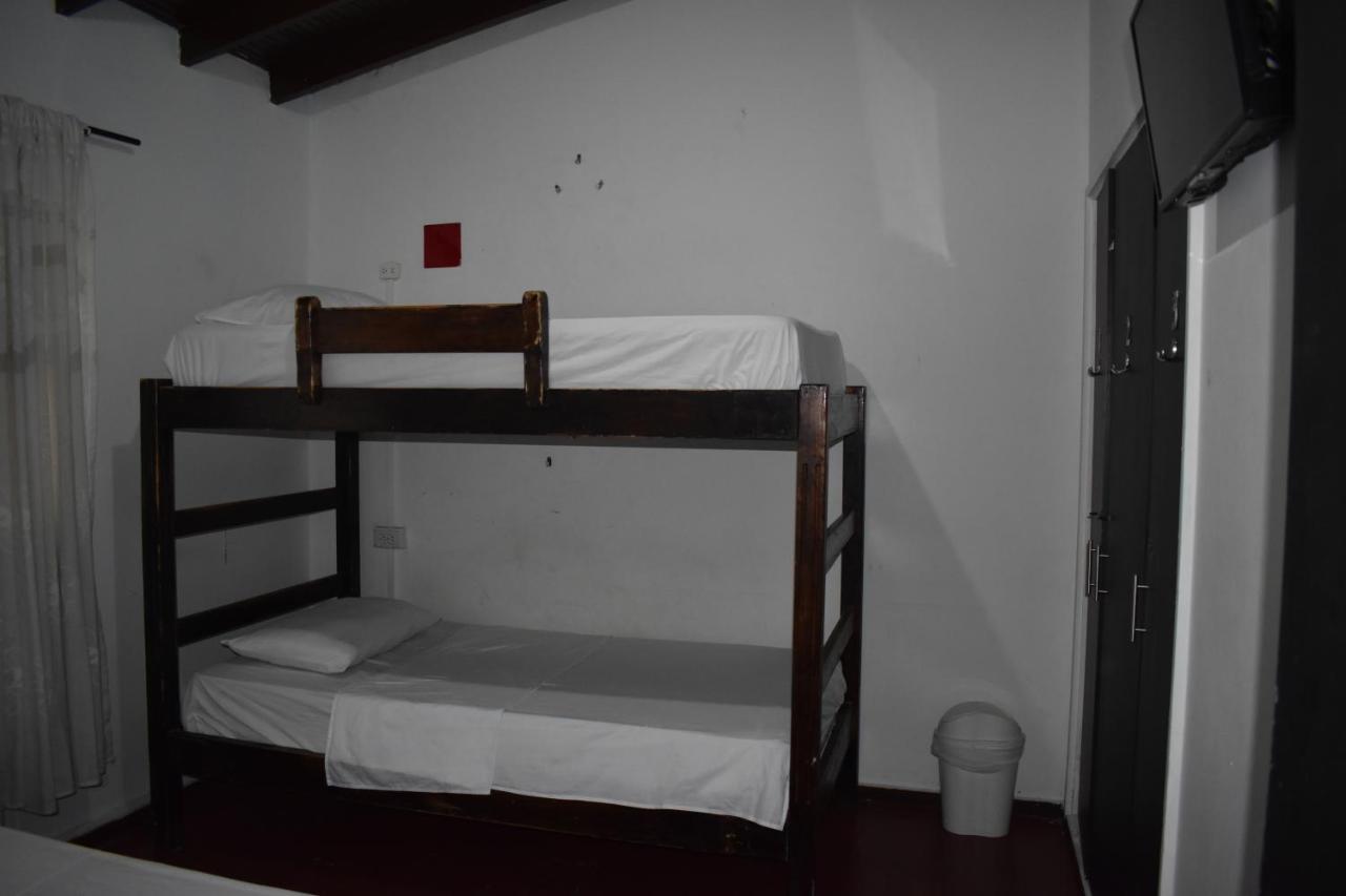 Esmed Hostel メデジン エクステリア 写真